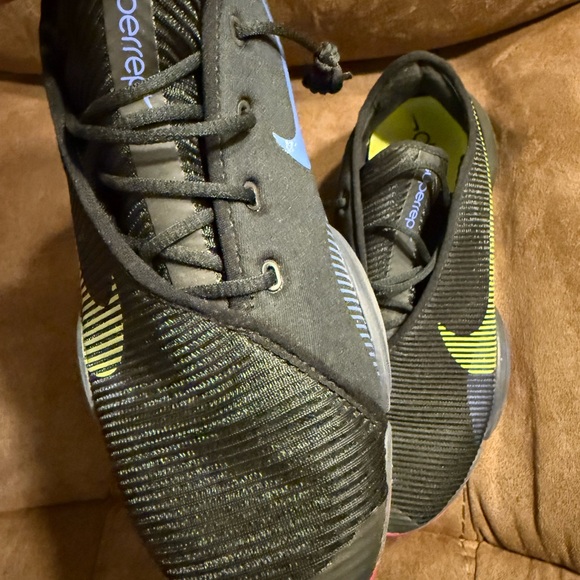 Nike Black and Purple Athletic Shoes with Modern Design SUPERREPS - Picture 3 of 7